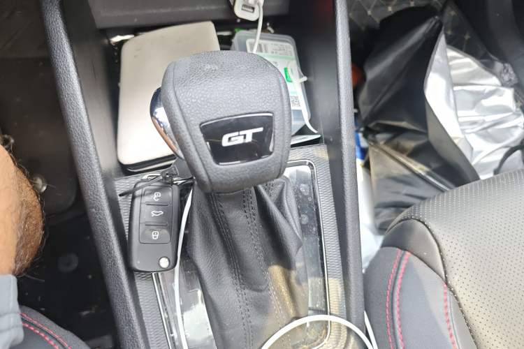 Used Skoda Kamiq 2023 Facelifted GT 1.5L Automatic Zhenxiang Edition Gear Lever