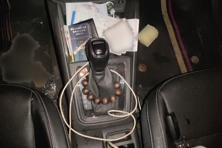 Used Skoda Kamiq 2023 1.5L Automatic Comfort Edition Gear Lever
