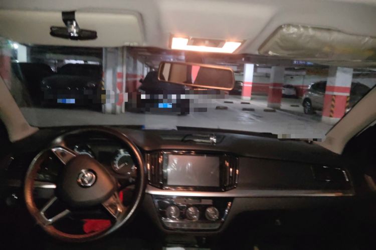 Used Skoda Kamiq 2023 1.5L Automatic Comfort Edition Headliner