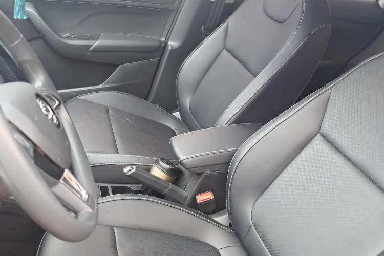 Used Skoda Kamiq 2023 Revised 1.5L Automatic Comfort Edition Left Front Seat