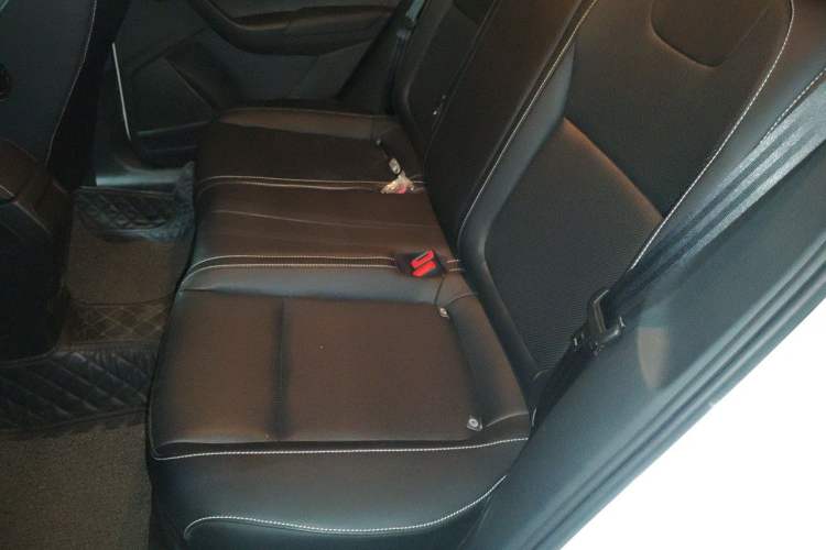 Used Skoda Kamiq 2023 Revised 1.5L Automatic Comfort Edition Left Rear Seat