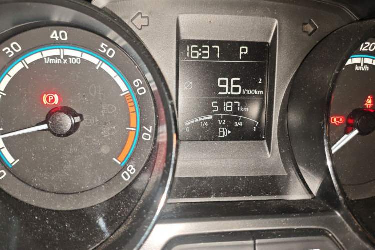 Used Skoda Kamiq 2023 Revised 1.5L Automatic Comfort Edition Odometer Close Up