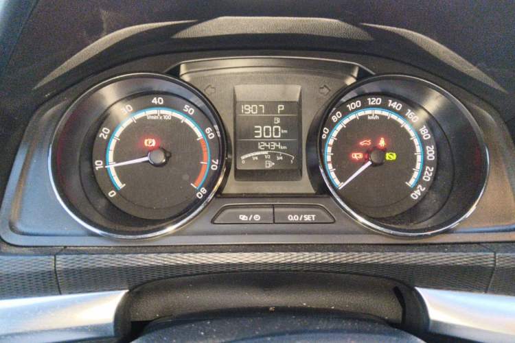 Used Skoda Kamiq 2023 Revised 1.5L Automatic Comfort Edition Odometer Close Up
