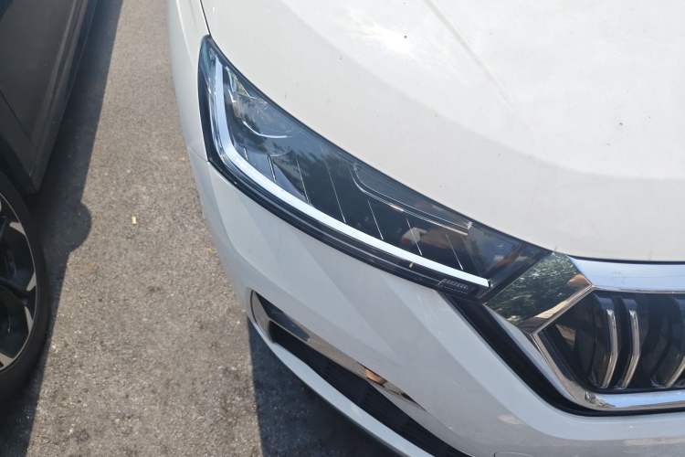 Used Skoda Kamiq 2023 Facelifted GT 1.5L Automatic Zhenxiang Edition Right Front Headlight