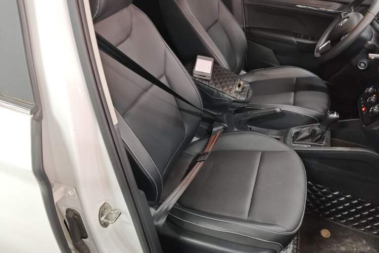 Used Skoda Kamiq 2023 Revised 1.5L Automatic Comfort Edition Right Front Seat