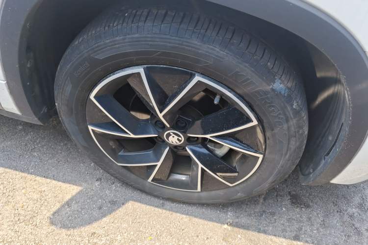 Used Skoda Kamiq 2023 Facelifted GT 1.5L Automatic Zhenxiang Edition Right Front Wheel Hub