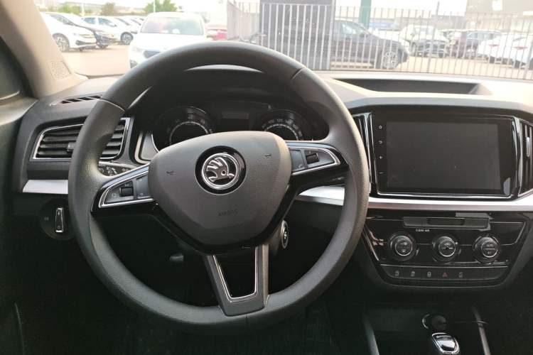 Used Skoda Kamiq 2023 Revised 1.5L Automatic Comfort Edition Steering Wheel