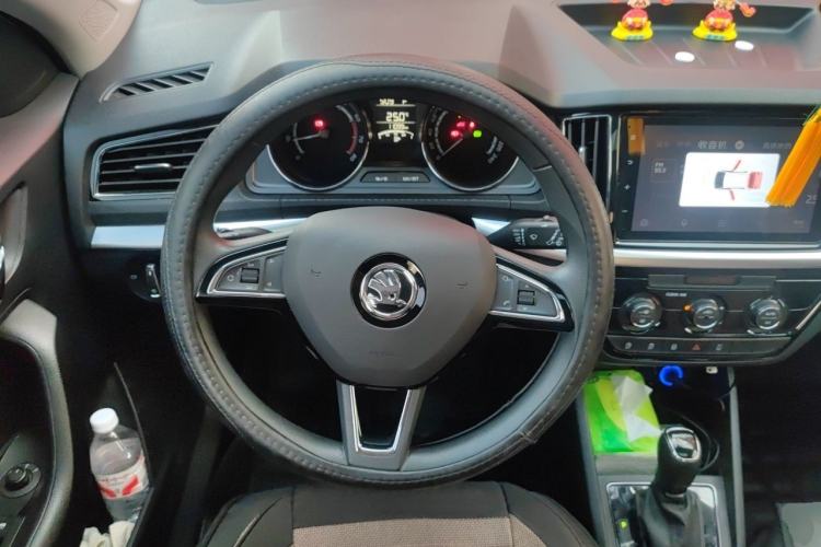Used Skoda Kamiq 2023 Revised 1.5L Automatic Comfort Edition Steering Wheel