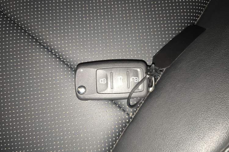 Used Skoda Kamiq 2023 Revised 1.5L Automatic Comfort Edition Vehicle Key