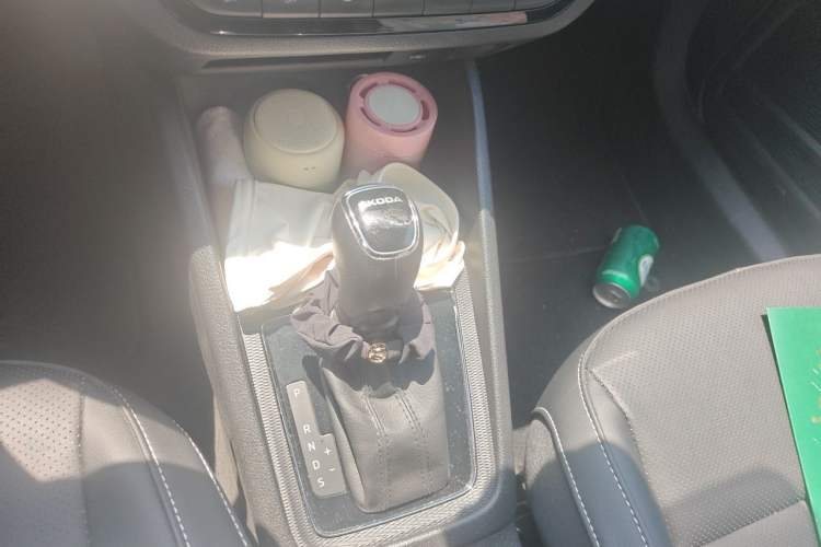 Used Skoda Kamiq 2023 Revised 1.5L Automatic Comfort Edition Gear Lever
