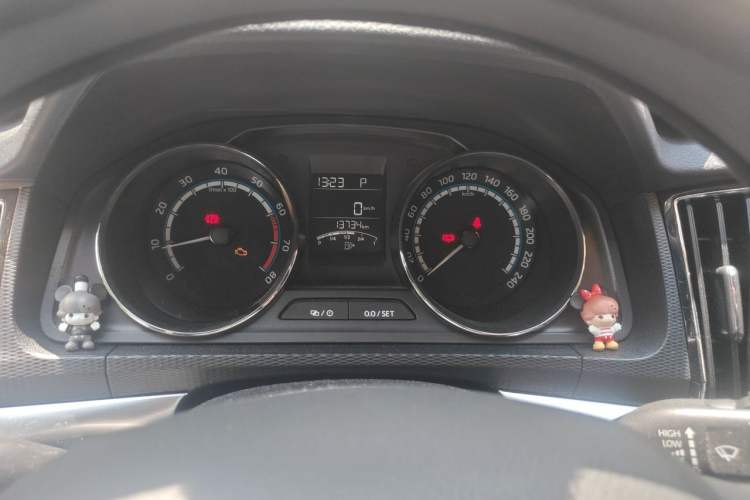 Used Skoda Kamiq 2023 Revised 1.5L Automatic Comfort Edition Odometer Close Up