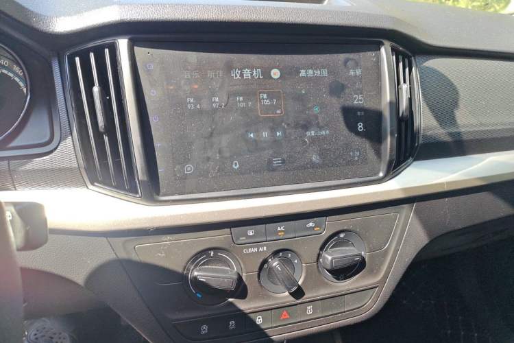 Used Skoda Kamiq 2024 1.5L Automatic Power Version Audio And AC Panel