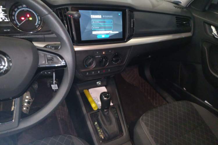 Used Skoda Kamiq 2024 1.5L Automatic Power Version Audio And AC Panel