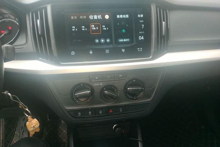 Used Skoda Kamiq 2024 1.5L Automatic Power Version Audio And AC Panel