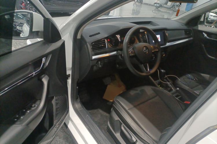 Used Skoda Kamiq 2024 1.5L Automatic Comfort Edition Driver Seat