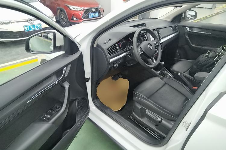 Used Skoda Kamiq 2024 1.5L Automatic Comfort Edition Driver Seat