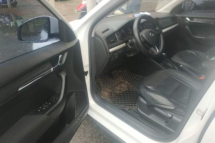 Used Skoda Kamiq 2024 1.5L Automatic Power Version Driver Seat