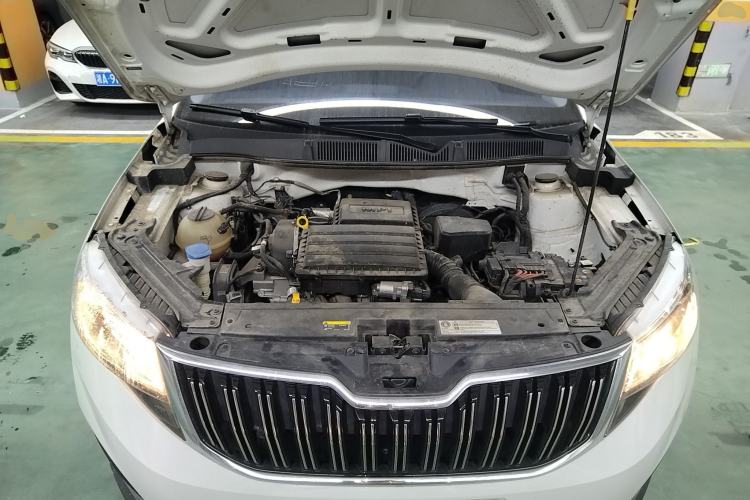 Used Skoda Kamiq 2024 1.5L Automatic Comfort Edition Engine Bay