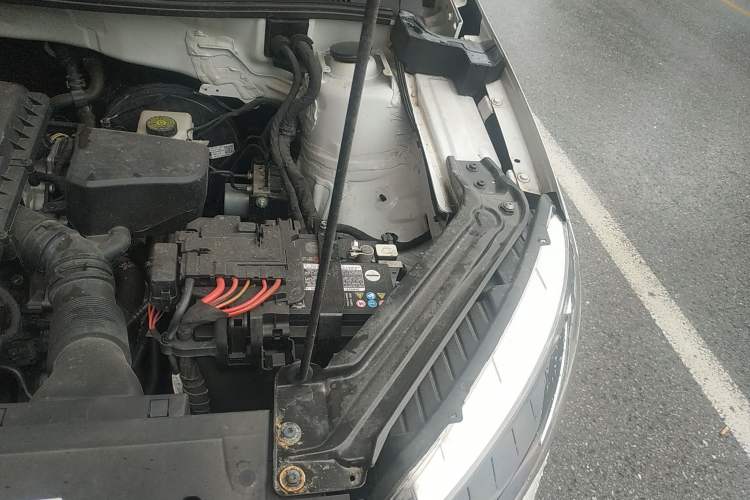Used Skoda Kamiq 2024 1.5L Automatic Power Version Engine Bay Left
