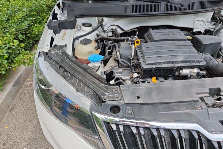 Used Skoda Kamiq 2024 1.5L Automatic Power Version Engine Bay Right