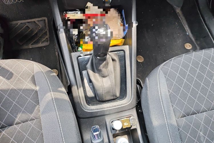 Used Skoda Kamiq 2024 1.5L Automatic Power Version Gear Lever