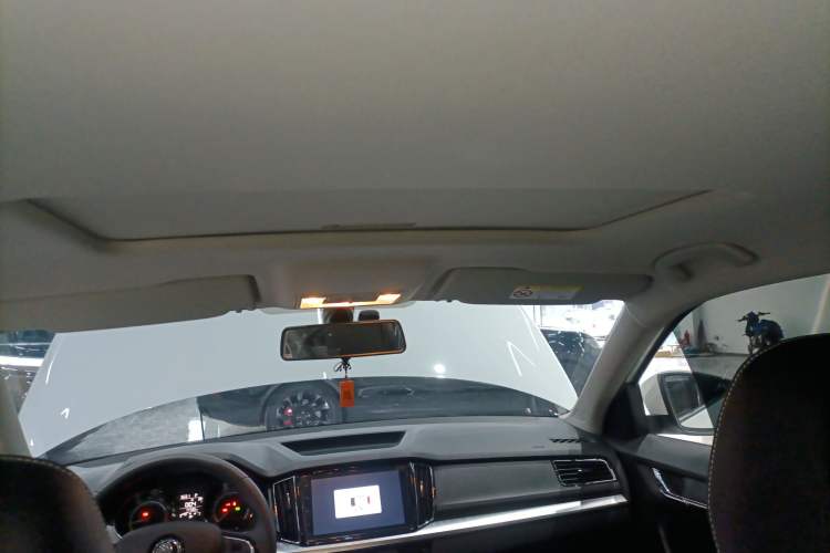 Used Skoda Kamiq 2024 1.5L Automatic Comfort Edition Headliner