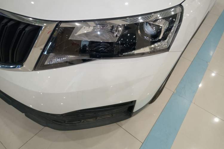 Used Skoda Kamiq 2024 1.5L Automatic Power Version Left Front Headlight