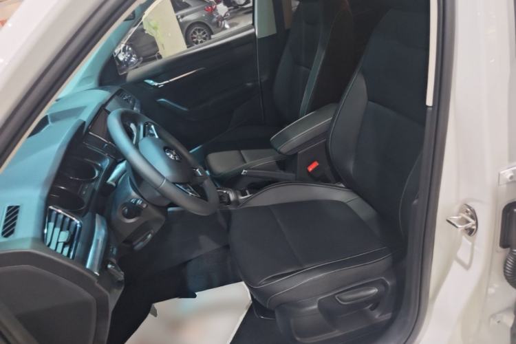 Used Skoda Kamiq 2024 1.5L Automatic Comfort Edition Left Front Seat