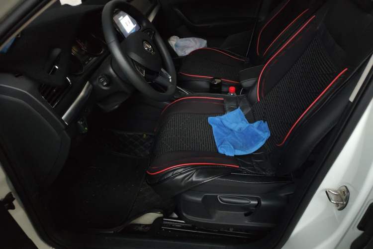 Used Skoda Kamiq 2024 1.5L Automatic Comfort Edition Left Front Seat