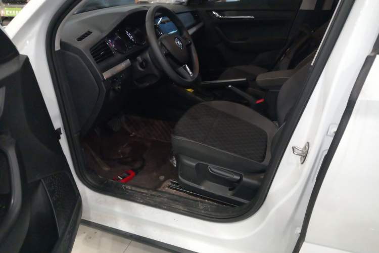 Used Skoda Kamiq 2024 1.5L Automatic Power Version Left Front Seat