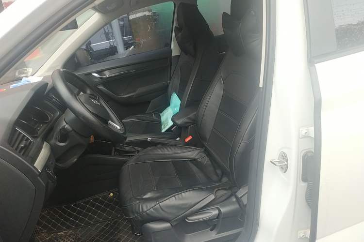 Used Skoda Kamiq 2024 1.5L Automatic Power Version Left Front Seat