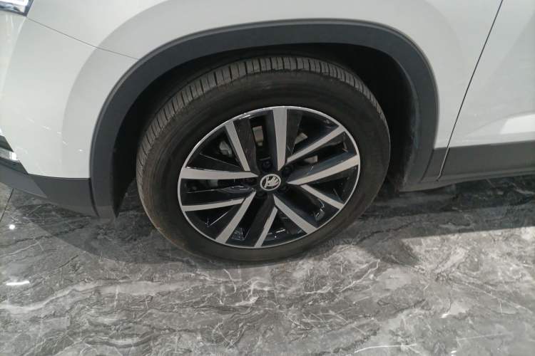 Used Skoda Kamiq 2024 1.5L Automatic Comfort Edition Left Front Wheel Hub