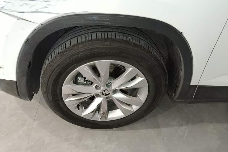 Used Skoda Kamiq 2024 1.5L Automatic Power Version Left Front Wheel Hub