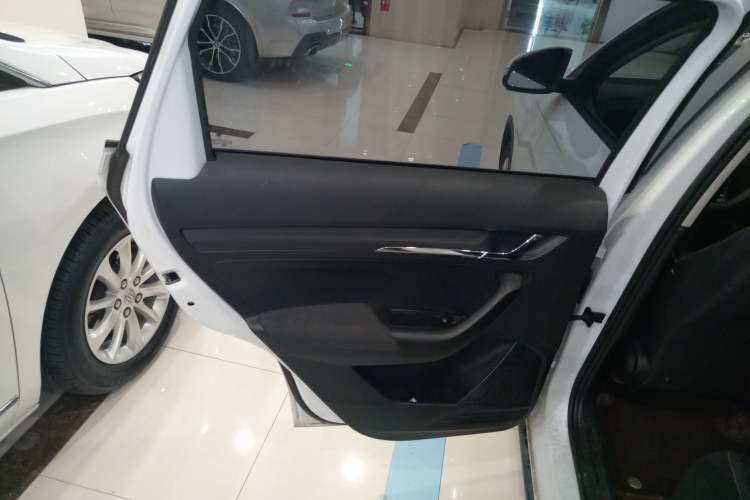 Used Skoda Kamiq 2024 1.5L Automatic Power Version Left Rear Door Interior