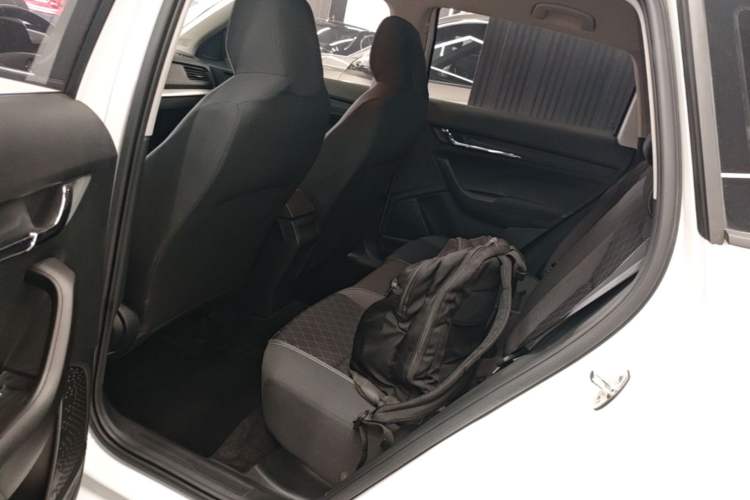 Used Skoda Kamiq 2024 1.5L Automatic Power Version Left Rear Seat