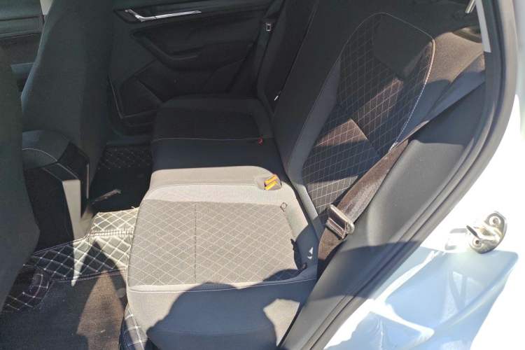 Used Skoda Kamiq 2024 1.5L Automatic Power Version Left Rear Seat