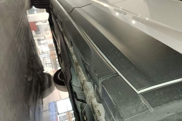 Used Skoda Kamiq 2024 1.5L Automatic Power Version Left Side Sill