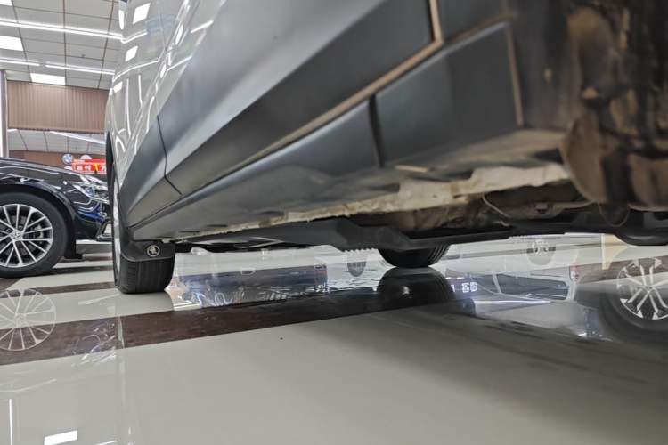 Used Skoda Kamiq 2024 1.5L Automatic Power Version Left Side Sill