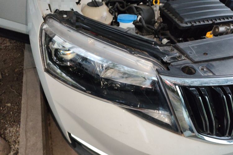 Used Skoda Kamiq 2024 1.5L Automatic Comfort Edition Right Front Headlight