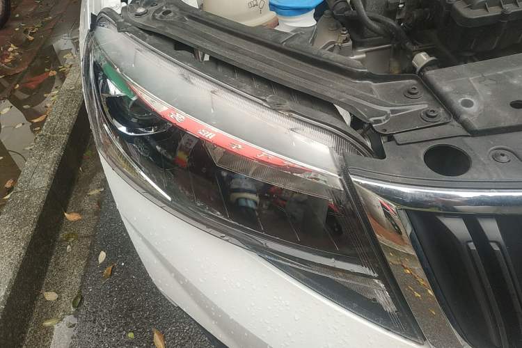 Used Skoda Kamiq 2024 1.5L Automatic Power Version Right Front Headlight