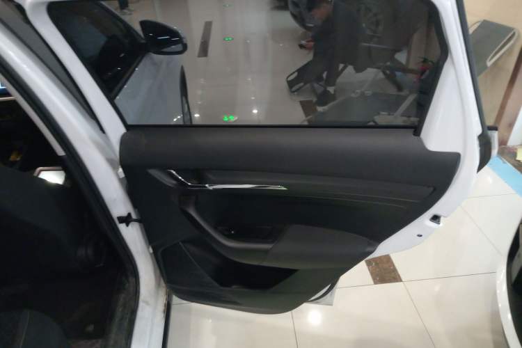 Used Skoda Kamiq 2024 1.5L Automatic Power Version Right Rear Door Interior
