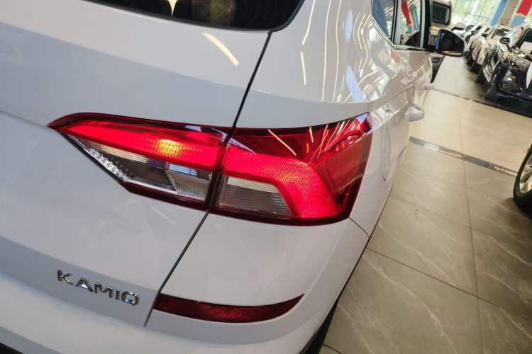Used Skoda Kamiq 2024 1.5L Automatic Comfort Edition Right Rear Taillight
