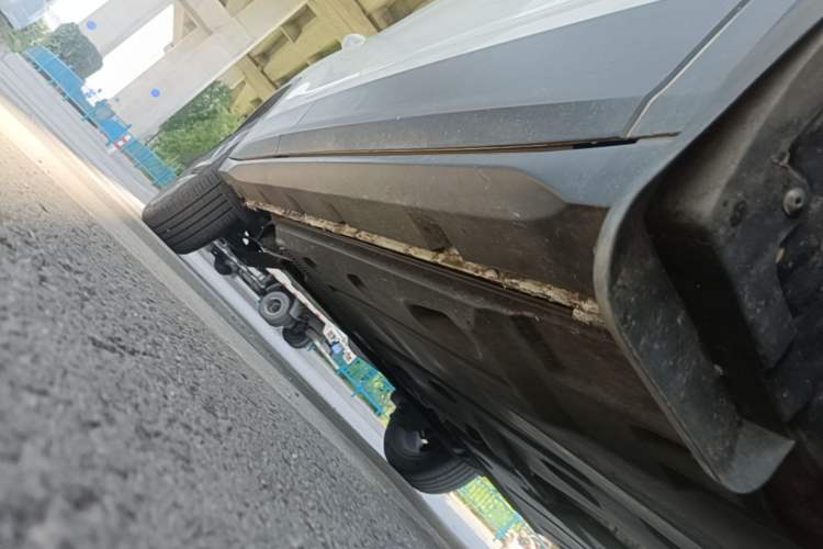 Used Skoda Kamiq 2024 1.5L Automatic Comfort Edition Right Side Sill