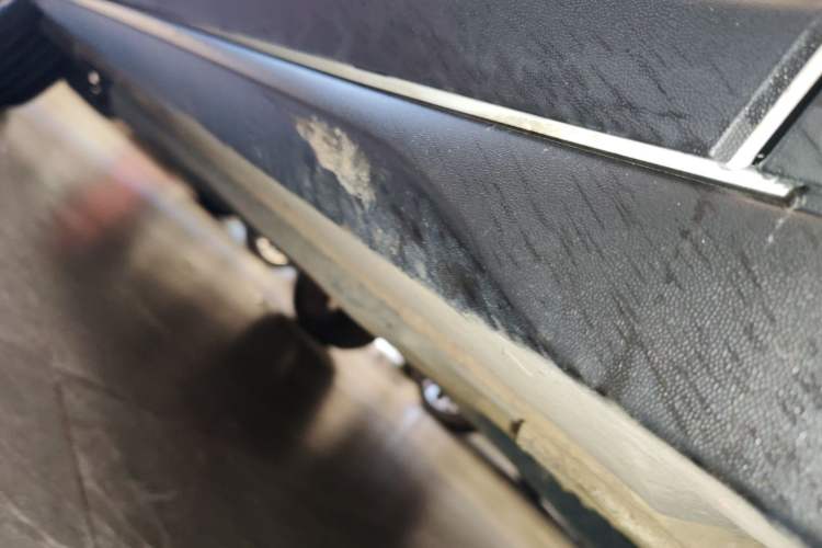 Used Skoda Kamiq 2024 1.5L Automatic Comfort Edition Right Side Sill