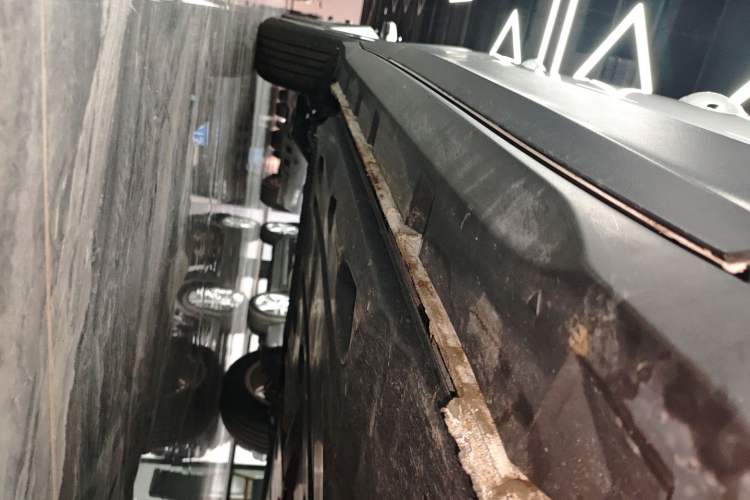 Used Skoda Kamiq 2024 1.5L Automatic Power Version Right Side Sill