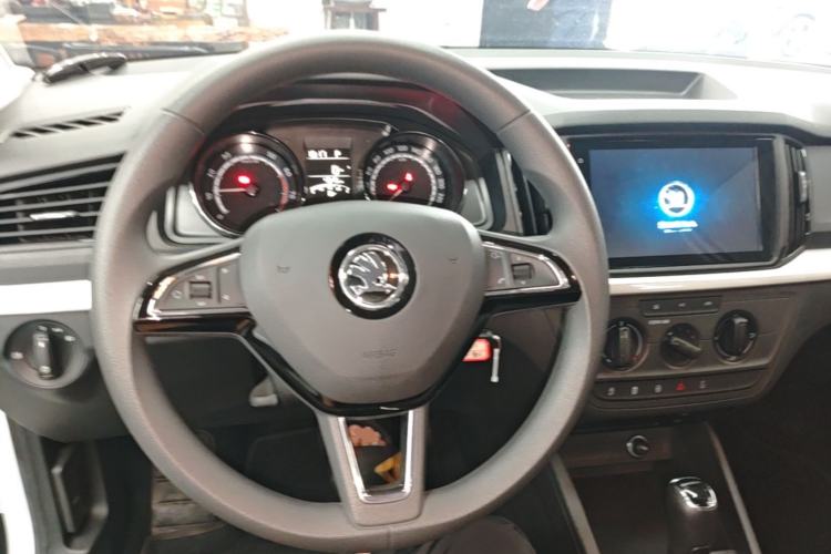 Used Skoda Kamiq 2024 1.5L Automatic Power Version Steering Wheel