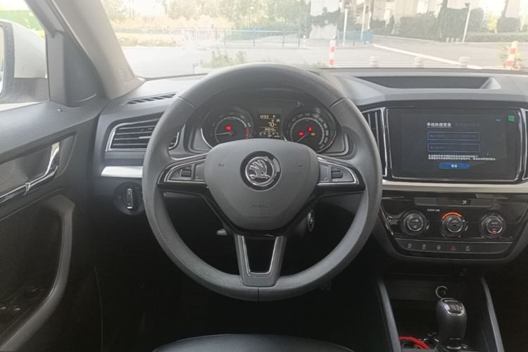 Used Skoda Kamiq 2024 1.5L Automatic Comfort Edition Steering Wheel