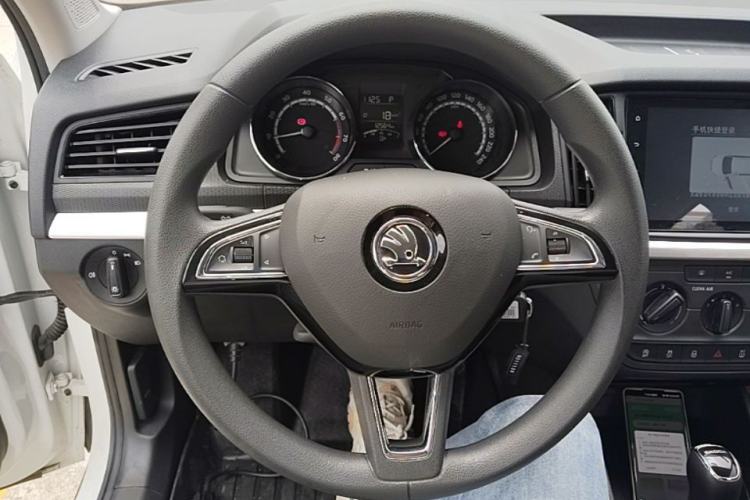 Used Skoda Kamiq 2024 1.5L Automatic Power Version Steering Wheel