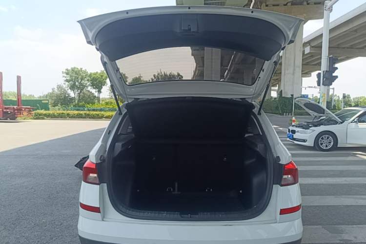 Used Skoda Kamiq 2024 1.5L Automatic Comfort Edition Trunk