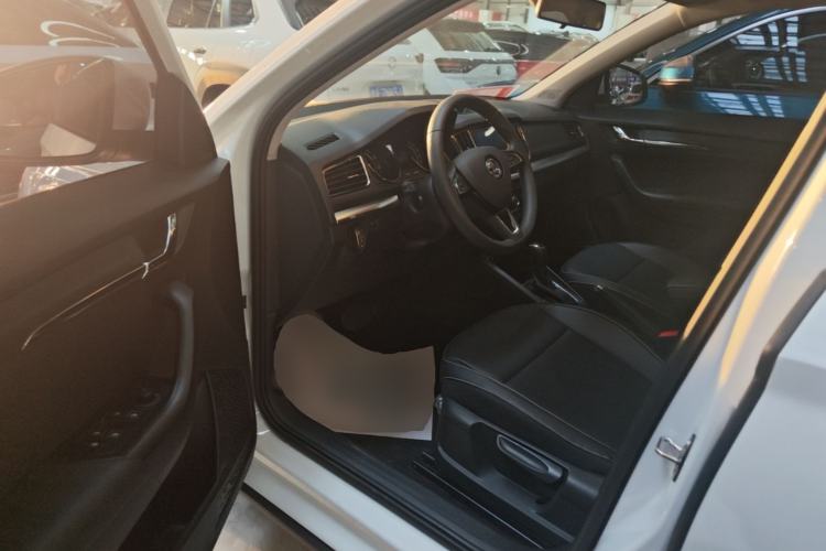 Used Skoda Kamiq 2025 1.5L Automatic Comfort Edition Driver Seat